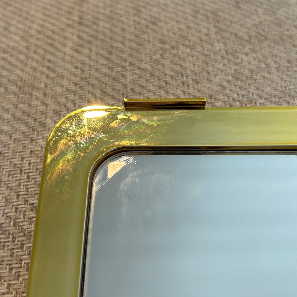 Tom Ford Radiant Bronzer in Gold Case - Picture 5 of 5